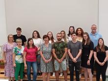 Dijaki, ki so prejeli spričevalo s pohvalo in knjižno nagrado